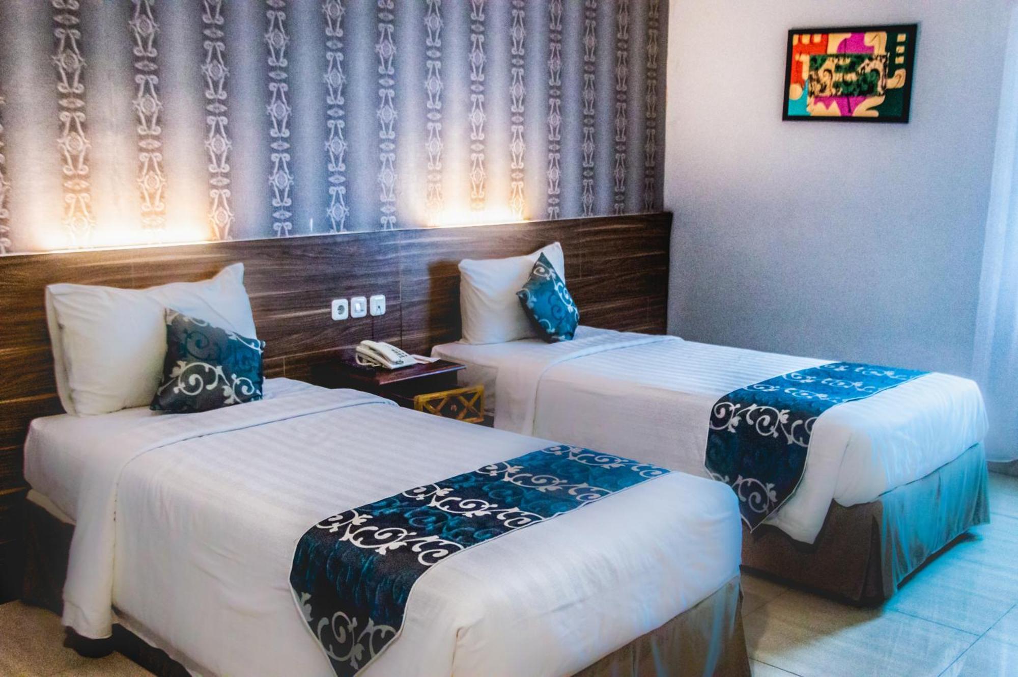 Grand Amira Hotel Solo, Azana Hotels Collection Экстерьер фото